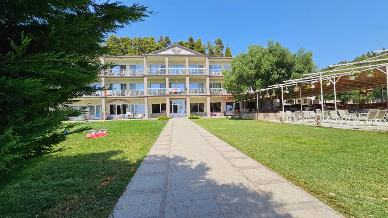 Crown Hotel Неа-Скиони Экстерьер фото